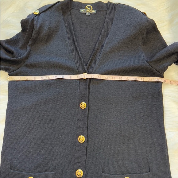St. John Women’s Black Knit Long V-Neck 6 Buttons Front Cardigan M - Picture 9 of 12